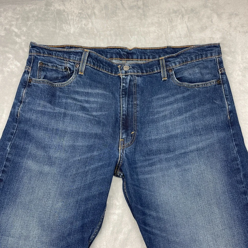 Levis levi 569